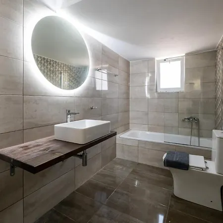 Aoton Seaside Living