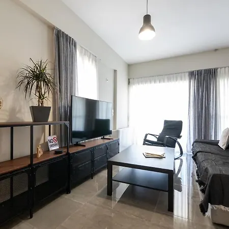 Aoton Seaside Living * Mikrá Mandínia